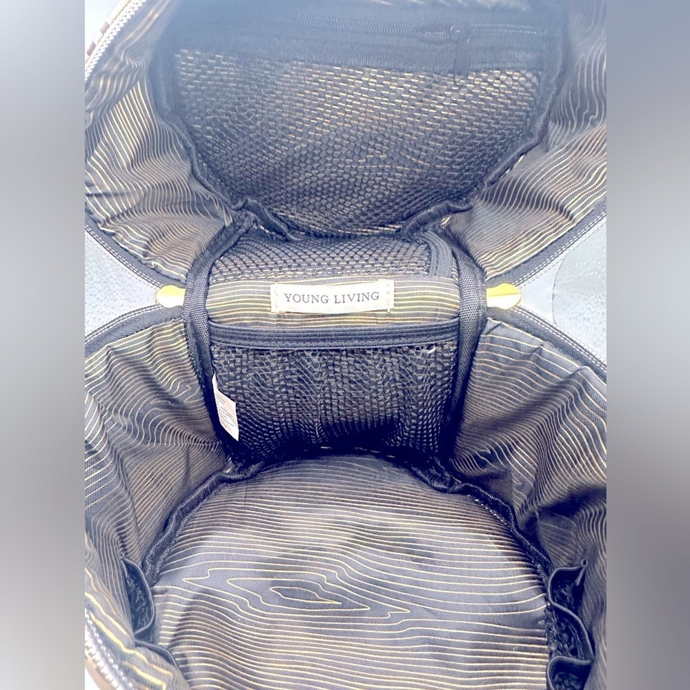 Young Living Travel Diffuser Bag- Leopard - Picture 3 of 3